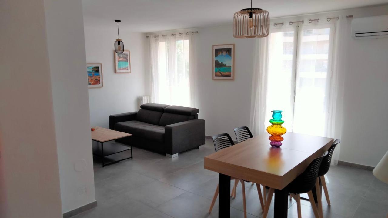 Appartement Terre Et Mer Hyères Exterior foto